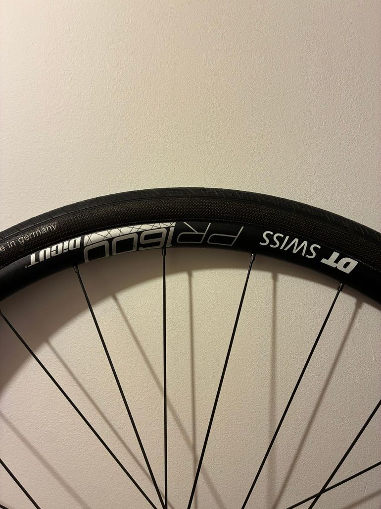 Tweedehands Dt Swiss PR 1600 bike — afbeelding 2 van 3