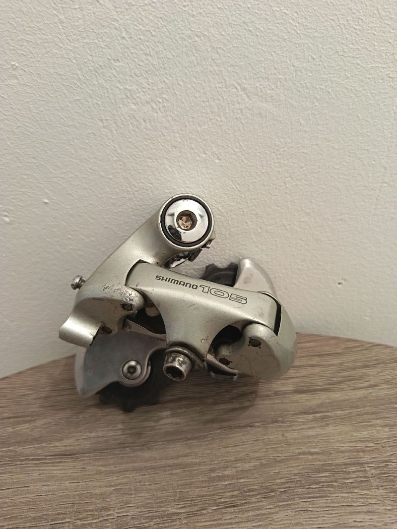 Shimano 105 Rear Derailleur 1991 Drivetrain & Pedals d'occasion