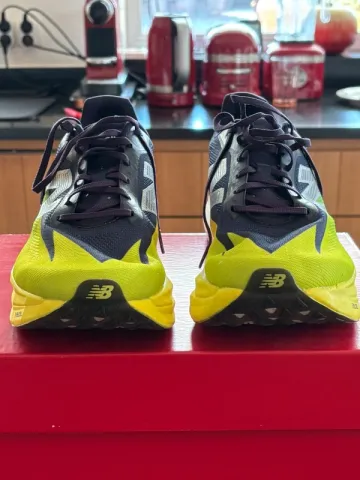 Käytetty New Balance FuelCell SuperComp Elite v5 bike — kuva 5 / 10