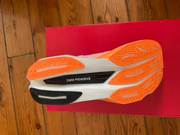 Käytetty New Balance Fuelcell Elite V4 bike — kuva 4 / 7