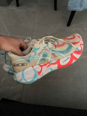 Käytetty Asics Novablast 5 2025 bike — kuva 2 / 4