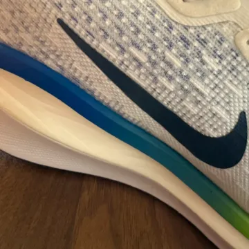 Käytetty Nike Vomero 17 bike — kuva 15 / 15