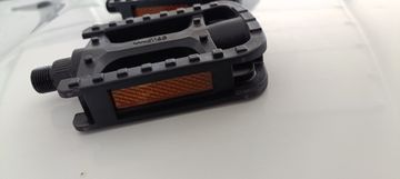 Used hf MTB Pedals 2024 bike — image 2 of 4