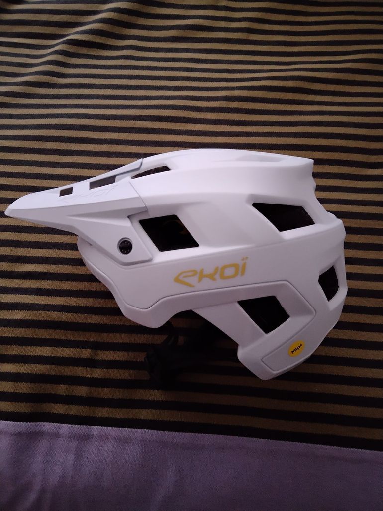 Ekoi Perf Enduro Forest MIPS Helmet 2026 bike usato — immagine 2 di 5