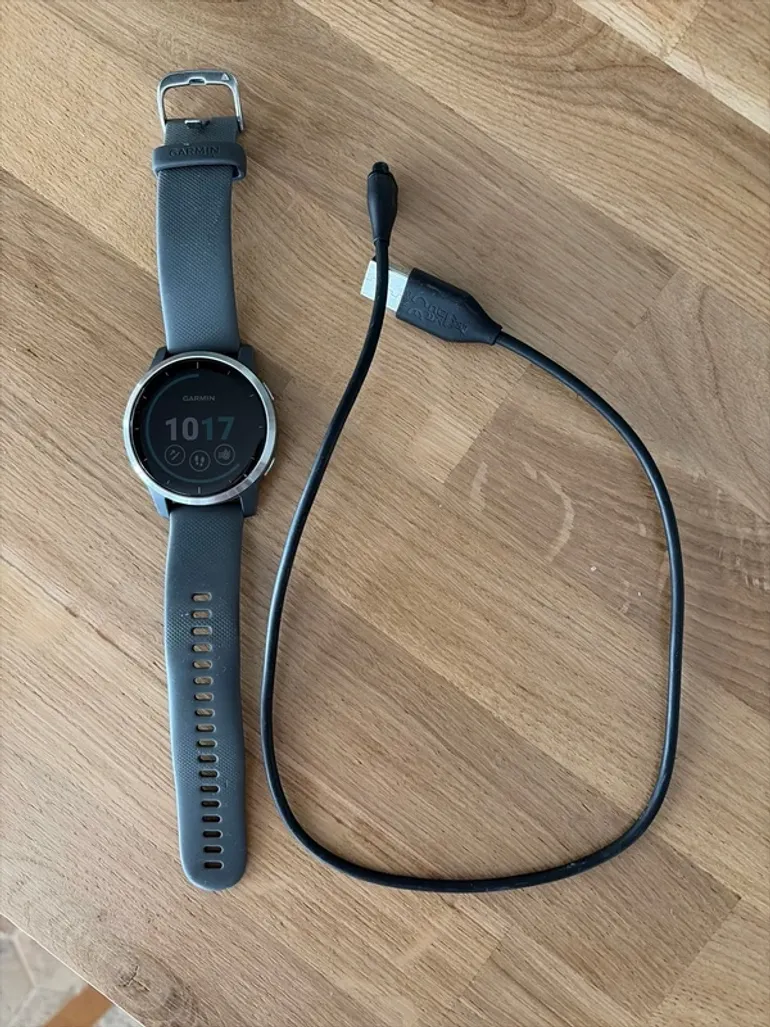 Used Garmin vivoactive 4 bike — image 3 of 3