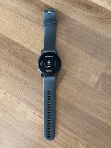 Used Garmin vivoactive 4 bike — image 2 of 3