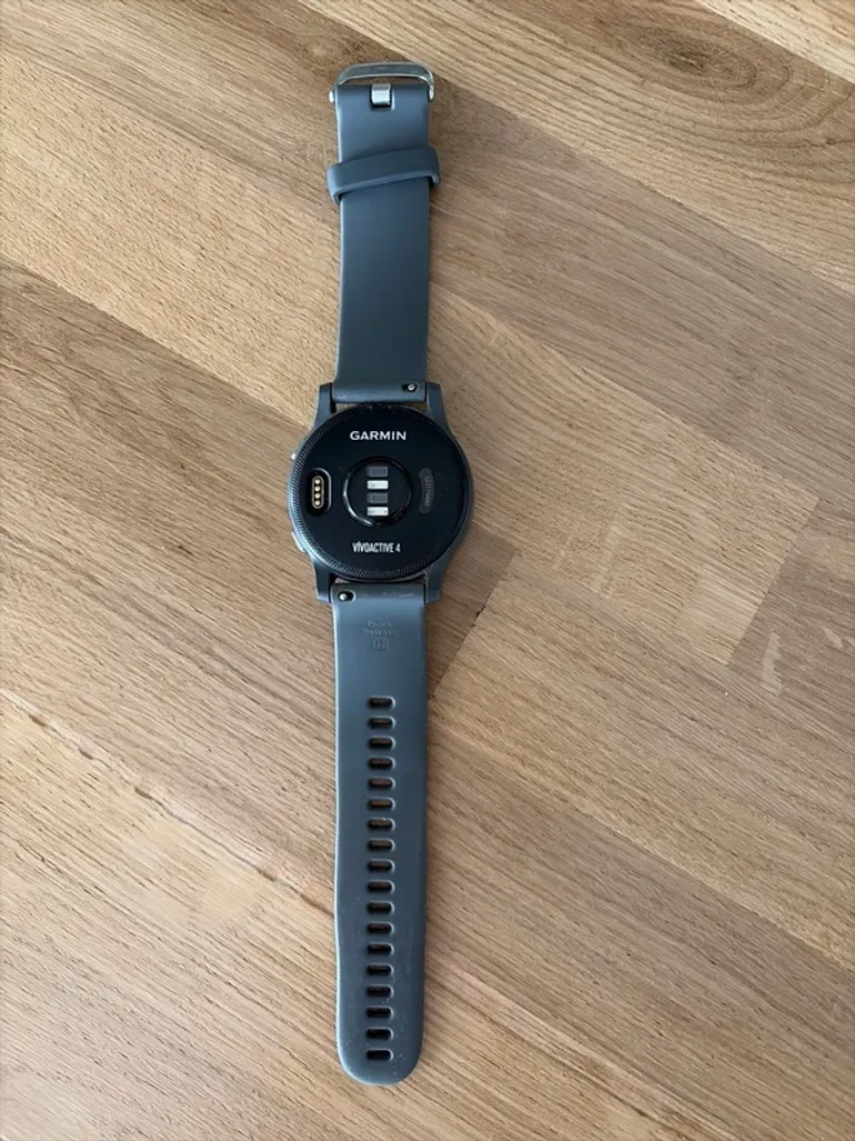 Used Garmin vivoactive 4 bike — image 2 of 3