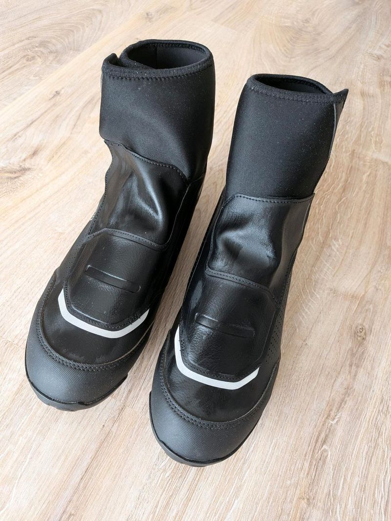 Used Shimano SH-MW502 Cycling Shoes