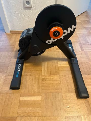 Wahoo KICKR CORE 2024 bike usato — immagine 1 di 2