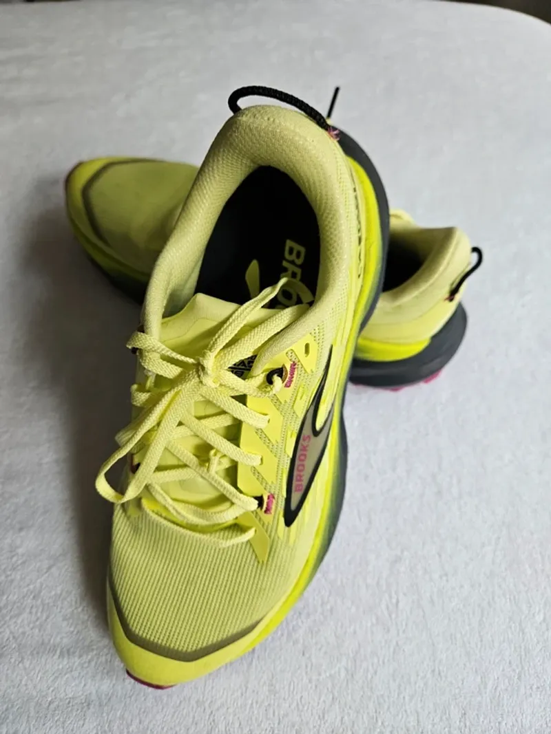Brugt Brooks Cascadia 19 Running Shoes