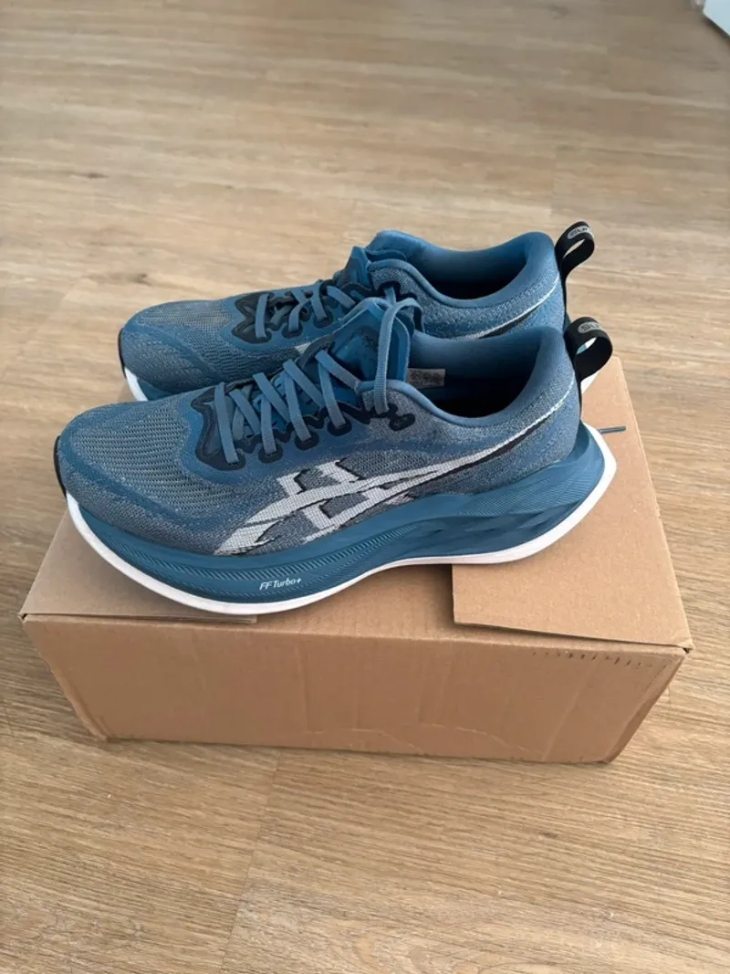 Brugt Asics Superblast 2 Running Shoes