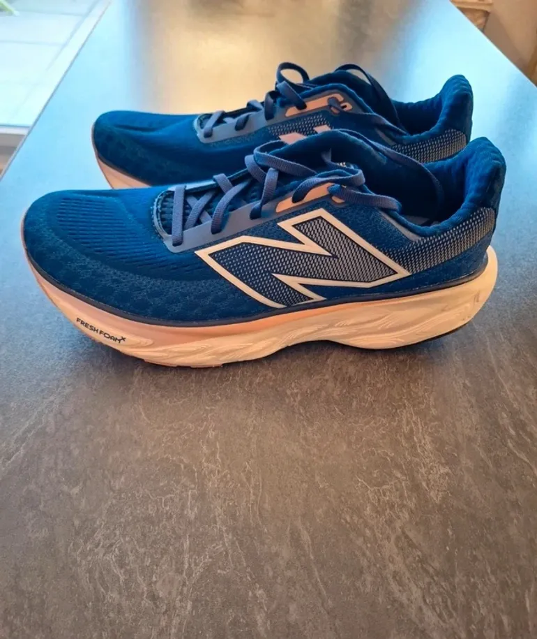 New Balance Fresh Foam X 1080 bike usato — immagine 2 di 8