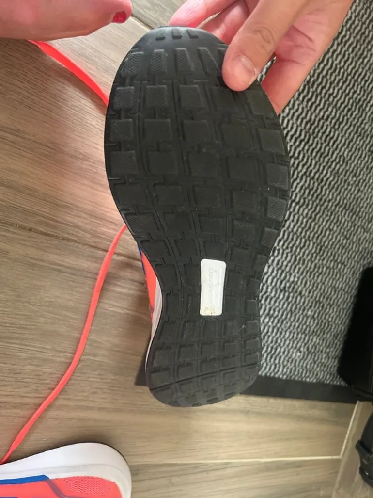 Adidas EQ19 RUN SHOES bike usato — immagine 5 di 7