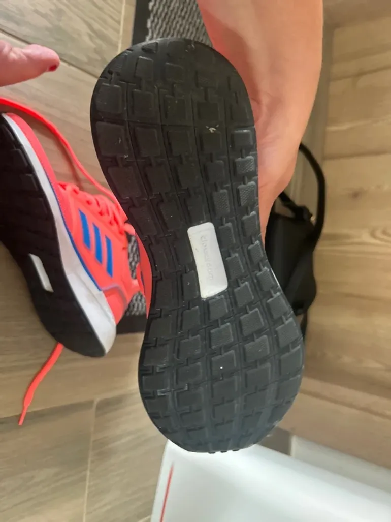 Adidas EQ19 RUN SHOES bike usato — immagine 6 di 7