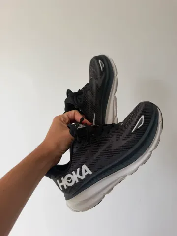 Hoka Clifton 9 bike usato — immagine 1 di 6