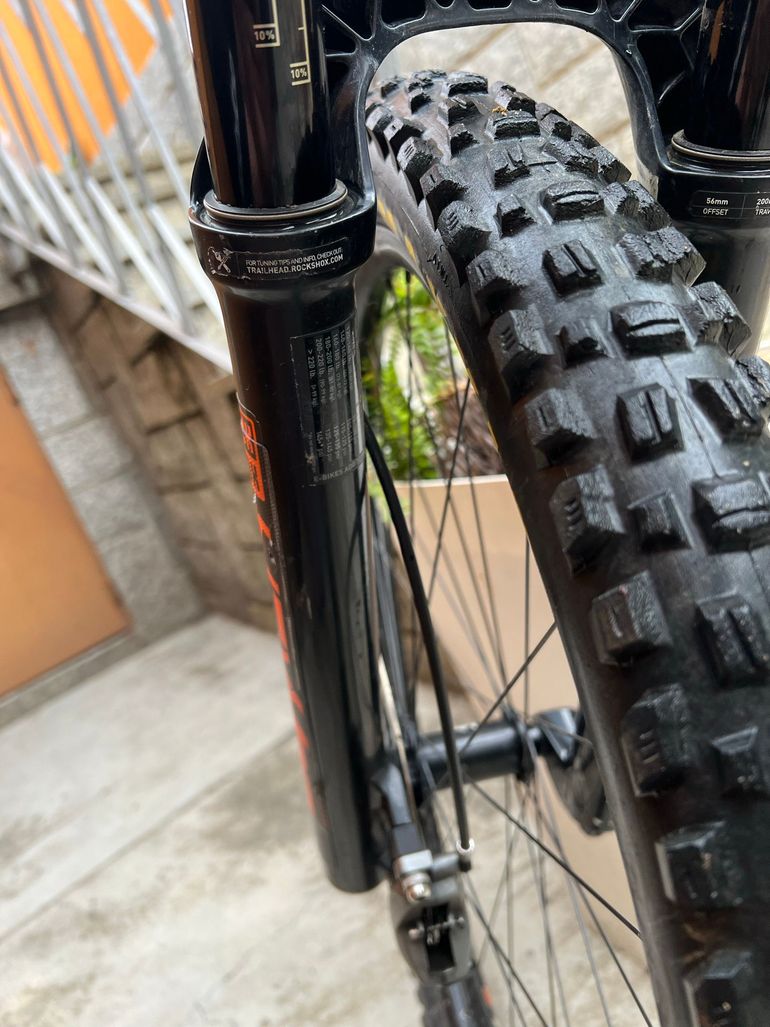 RockShox BoXXer Fork bike usato — immagine 7 di 7