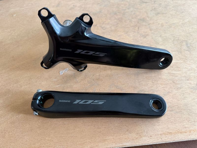 Shimano 170mm 105 12v crankset 2026 Drivetrain & Pedals usato