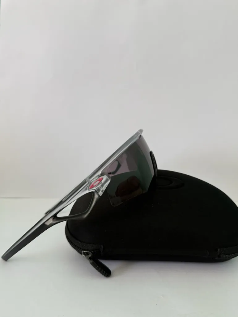Oakley Sphaera Strike 9531 bike usato — immagine 8 di 9