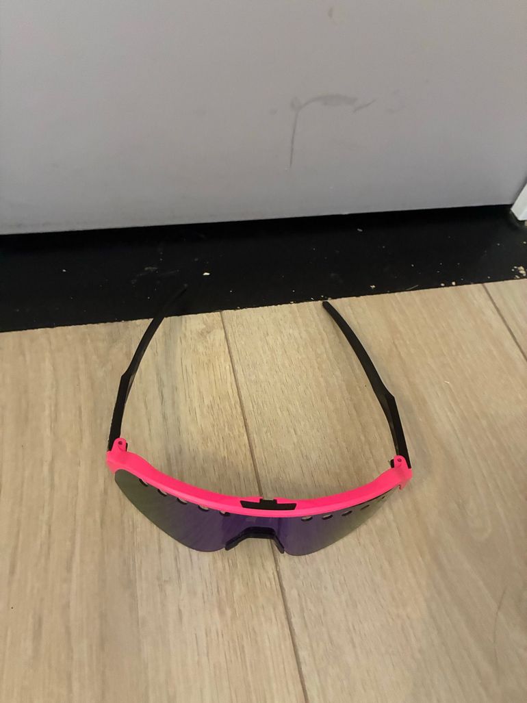 Oakley Sutro Lite 2025 bike usato — immagine 4 di 4