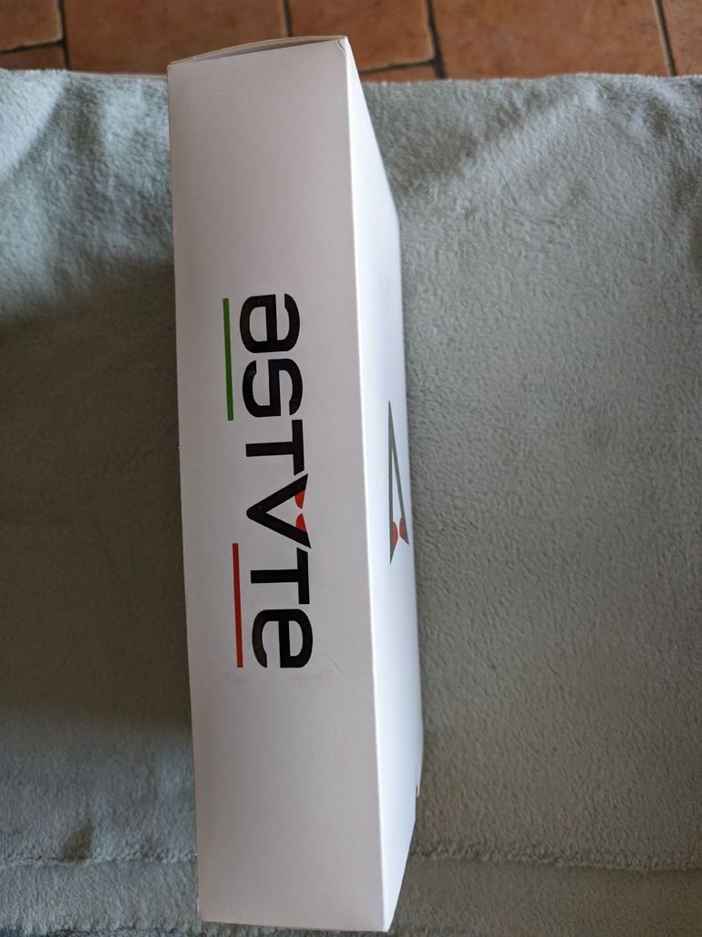 ASTUTE Skylite SR Carbon bike usato — immagine 9 di 10