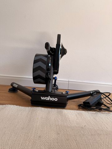 Used Wahoo Kickr 2020 bike — image 7 of 7