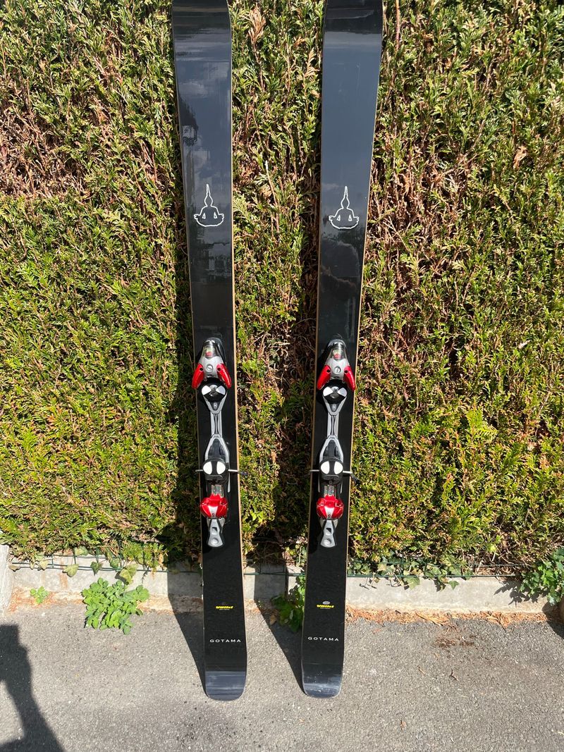 Used Volkl Ski gotama Skiing & Skitouring