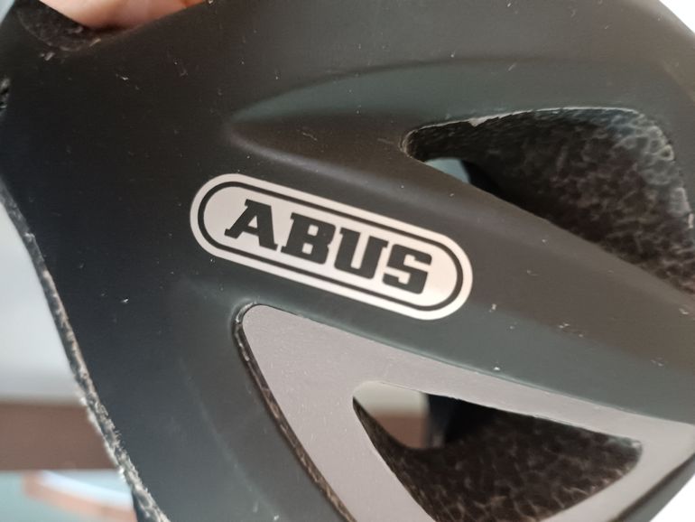 Tweedehands ABUS Casco Bici/Monopattino con LED bike — afbeelding 4 van 10