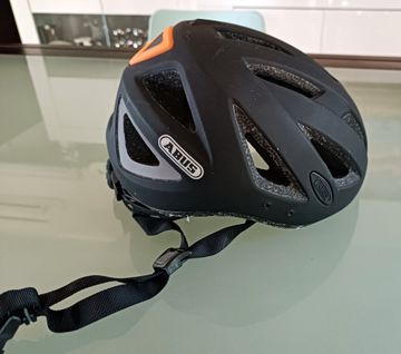 Tweedehands ABUS Casco Bici/Monopattino con LED bike — afbeelding 2 van 10