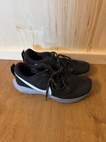 Käytetty Nike Trail Laufschuh bike — kuva 1 / 6