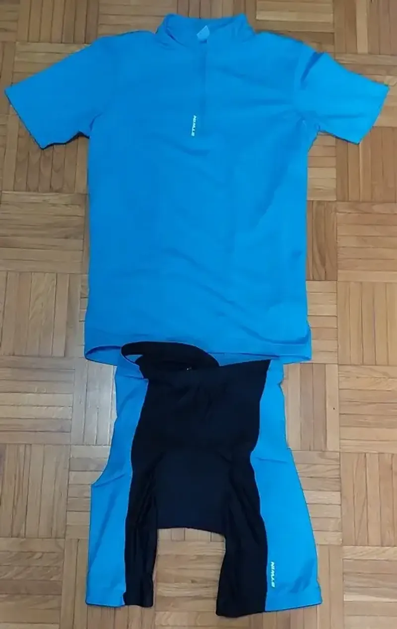 BTWIN Completo Ciclismo Maglia Pantaloncino Cycling Clothing d'occasion