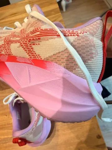 Käytetty Asics Novablast bike — kuva 7 / 11