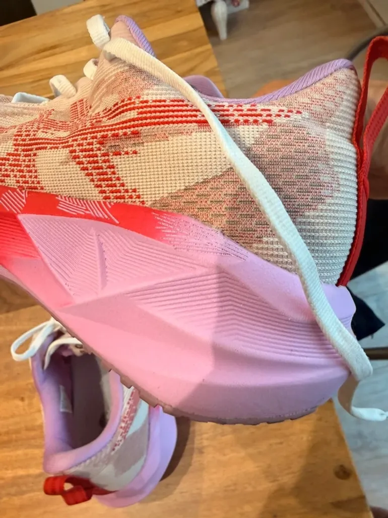 Käytetty Asics Novablast bike — kuva 7 / 11