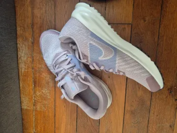 Käytetty Rose Nike Baskets femme bike — kuva 2 / 2