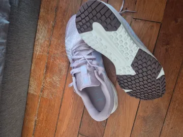 Käytetty Rose Nike Baskets femme bike — kuva 1 / 2