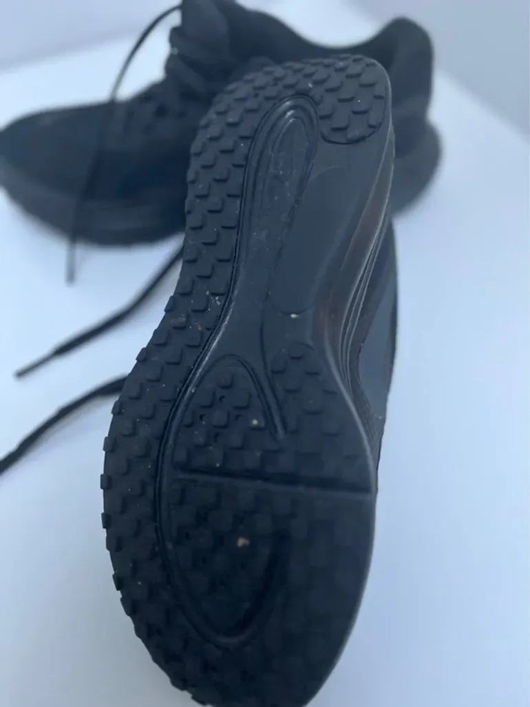 Käytetty Nike Running Shoes bike — kuva 2 / 3