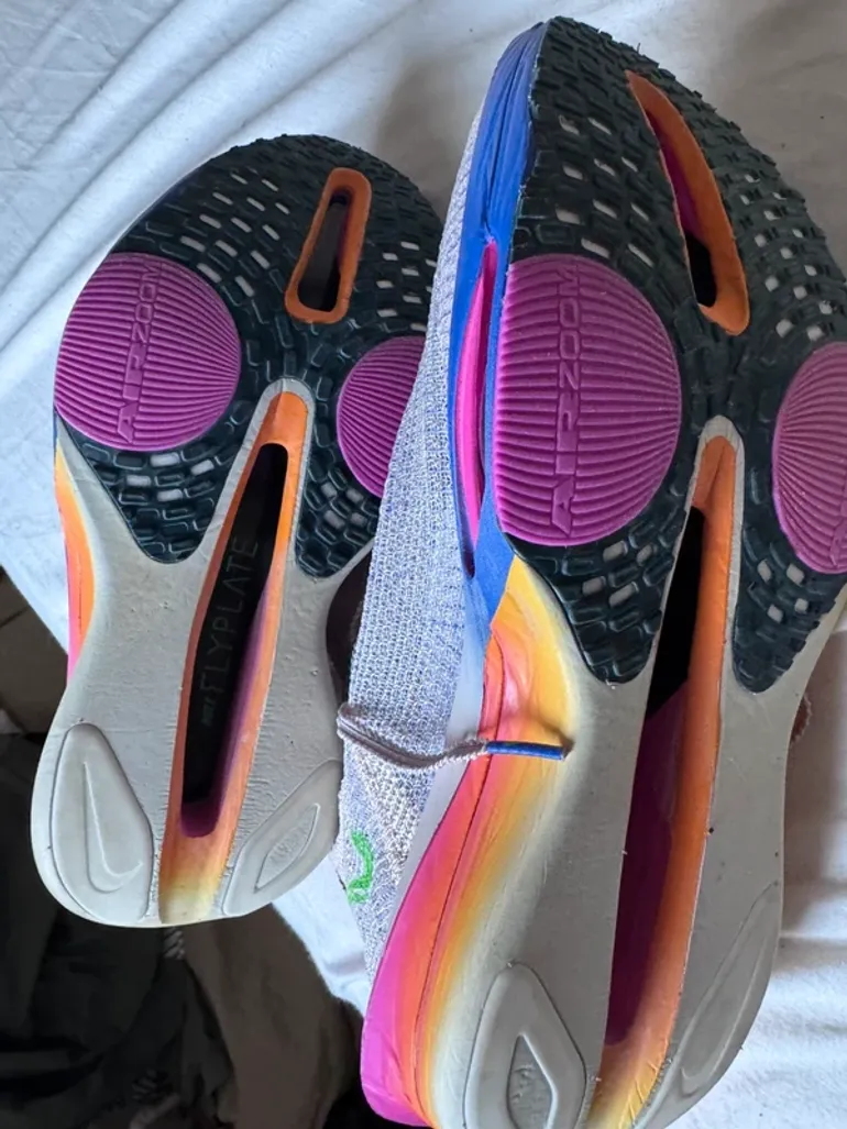 Used Nike Air Zoom Alphafly Next% 3 bike — image 3 of 5