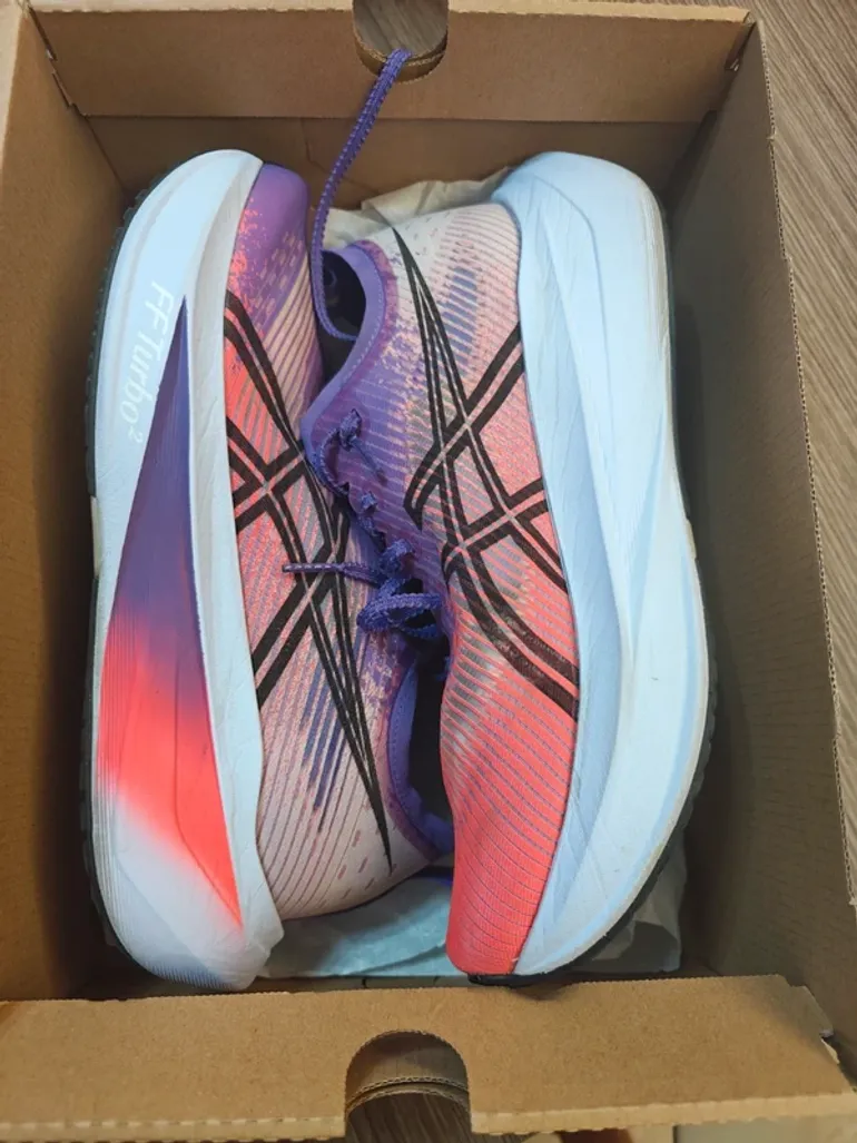 Brugt Asics Megablast 2026 bike — billede 9 af 9