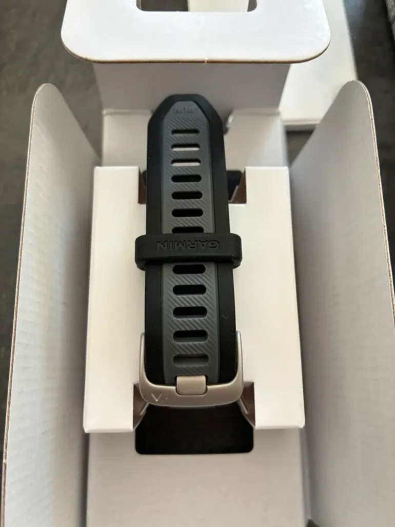 Used Garmin Forerunner 165 bike — image 3 of 3
