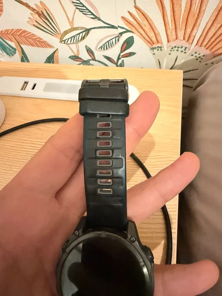 Used Garmin Fēnix 8 2025 bike — image 5 of 7