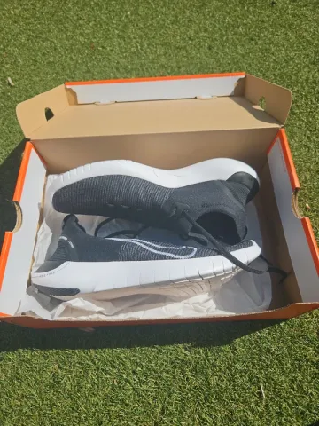 Used Nike Free RN fk next nature bike — image 7 of 8