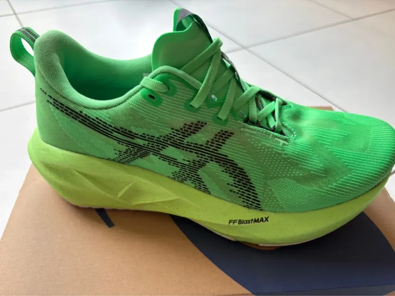 Gebrauchtes Asics Novablast 5 bike — Bild 2 von 2