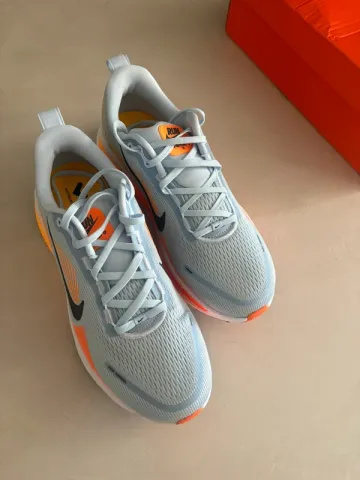 Używany Nike Vomero 18 bike — zdjęcie 2 z 4