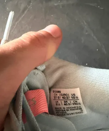 Asics Novablast bike d'occasion — image 4 sur 5