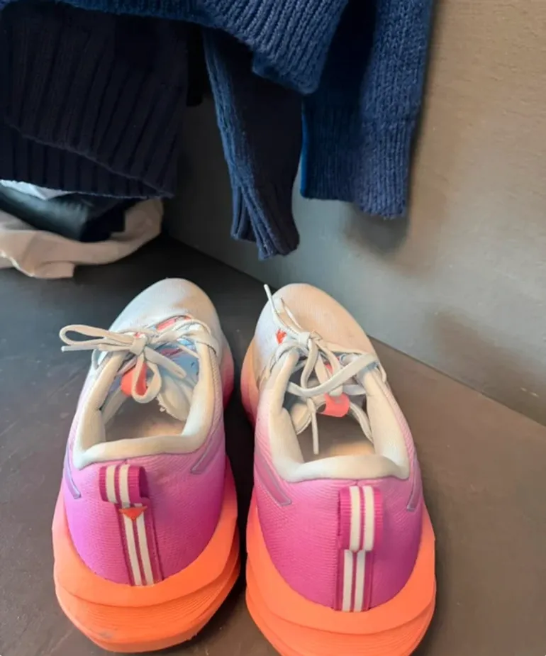 Asics Novablast bike d'occasion — image 5 sur 5