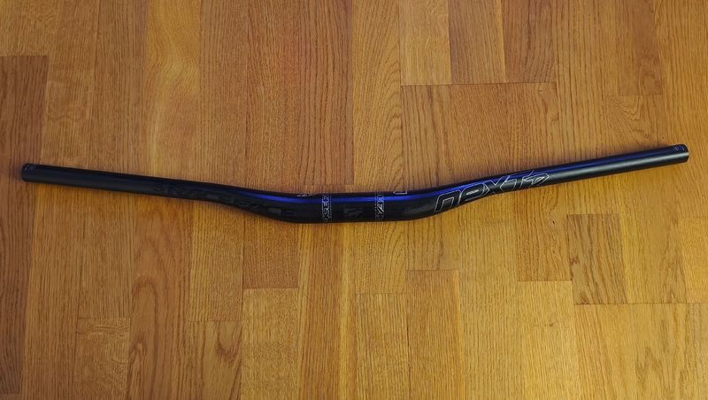 Raceface Next R carbon 20 mm rise handle bars 2024 Cockpit d'occasion