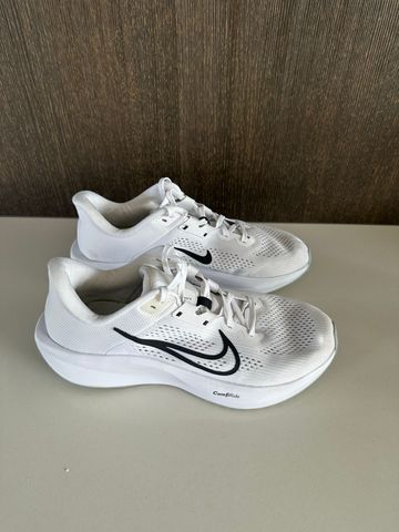 Nike quest 6 2025 bike d'occasion — image 1 sur 3