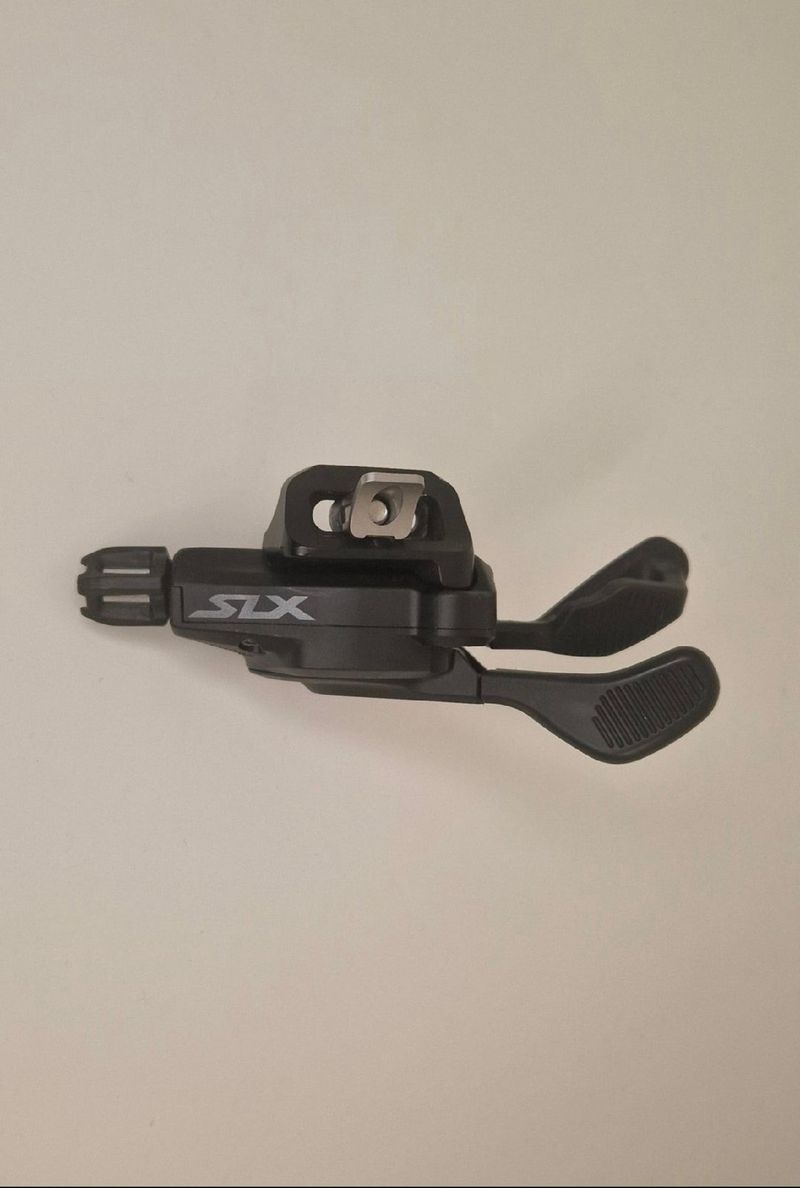Shimano SLX M7100 I-Spec EV 12-Speed Shifter 2024 Drivetrain & Pedals d'occasion