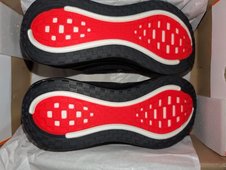 Used Nike Vomero Plus bike — image 4 of 6