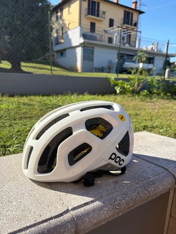 POC octal bike d'occasion — image 6 sur 7