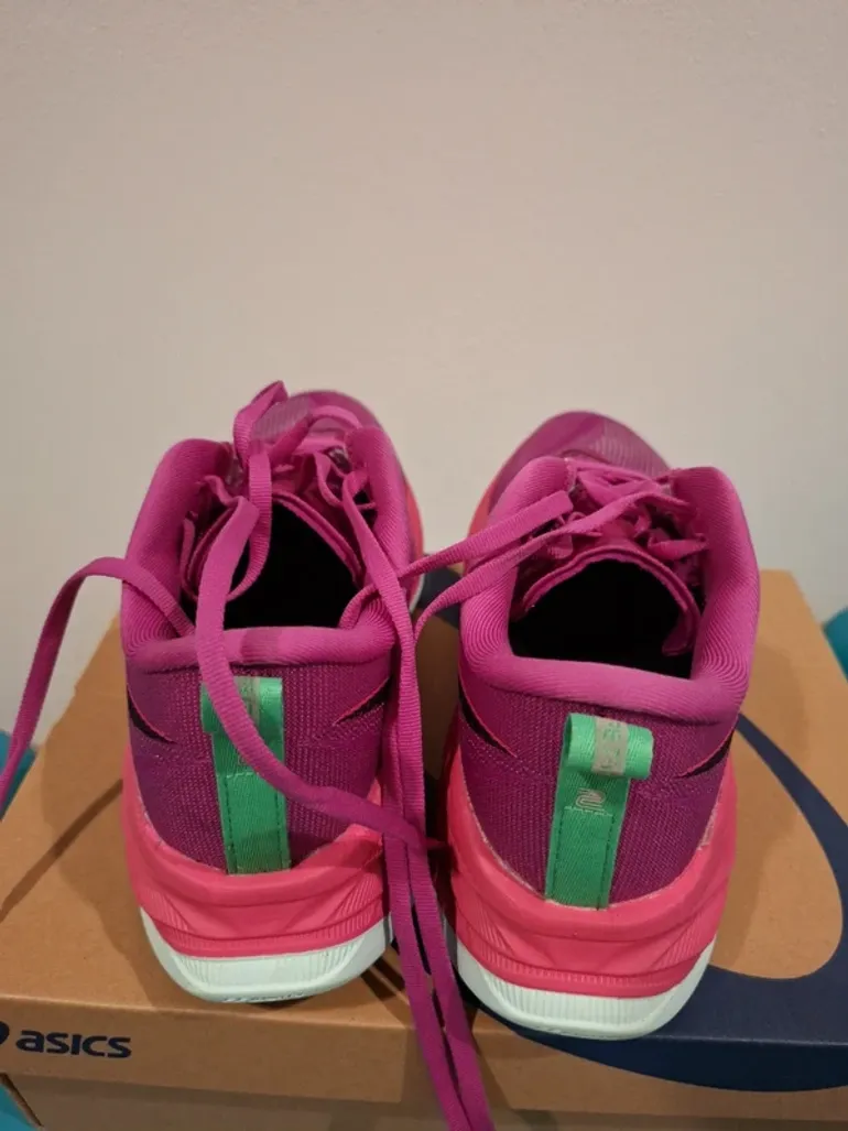 Used Asics Superblast 2 bike — image 2 of 4